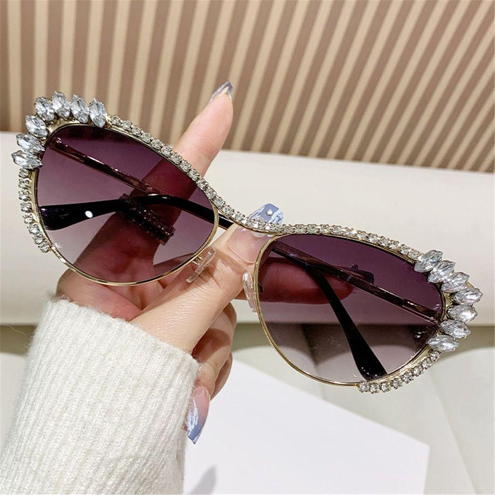 Cat Eye Rhinestone Sunglasses Costume Party Glasses Diamond Sunglasses Oversized Jeweled Frame Y2K Shades Eyewear for Women Men