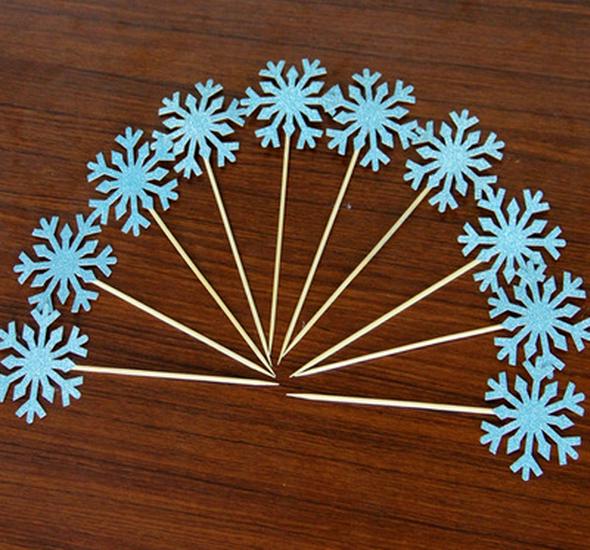 Snowflake Christmas Cake Toppers - Cupcake Decoration Picks and Dessert Table Accessories