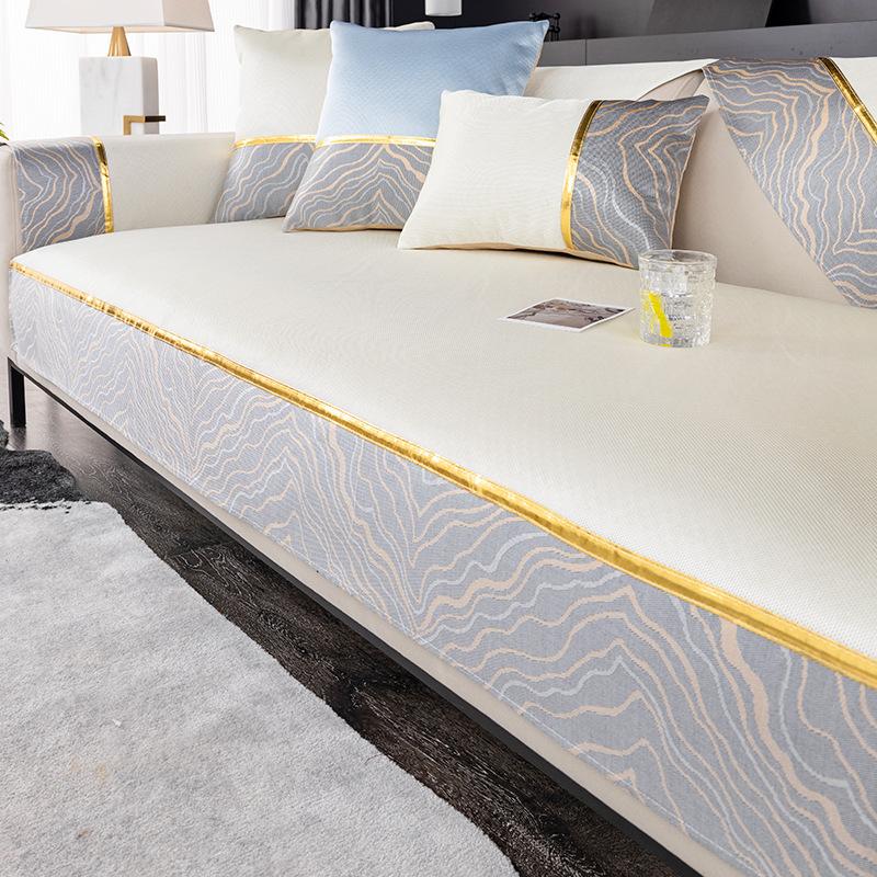 Sommer Eisseide Sofakissen Rutschfeste Matte Sitzkissen Neue leichte Luxus Einfache Leder Sofabezug Bezug Stoff Handtuch