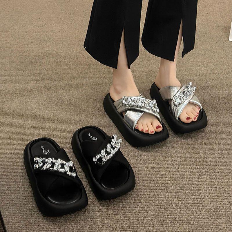 With skirts, cool slippers, women's outer wear is beautiful 2025 new summer versatile thick-bottomed muffin, summer out advanced feeling