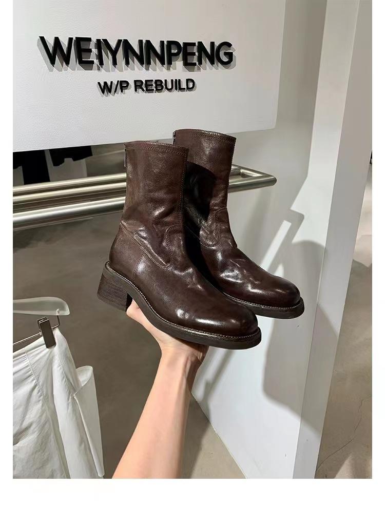 

Виноградная мать имеет те же новые осенне-зимние усадки после стирки, конская кожа, толстый каблук, ботинки Мартина, задняя молния, толстая подошва, тонкие ботинки, короткие ботинки 40