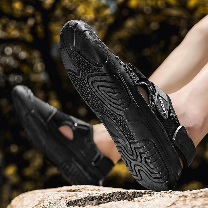 Fashion 2024 New Summer Breathable Outdoor Hollow Beach Flat Bottom Comfortable Men's Sandals