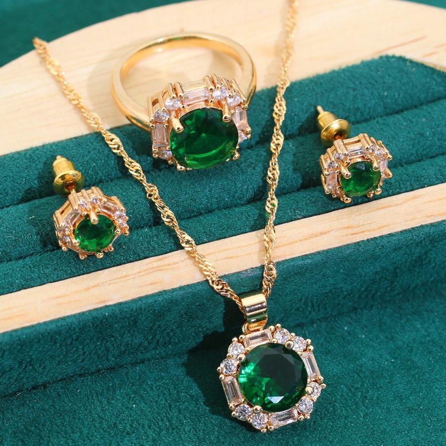 

Классический новый комплект ювелирных изделий Атмосфера Полный бриллиантов Женский комплект ювелирных изделий Серьги Кольцо Золотые ювелирные изделия 10 yards