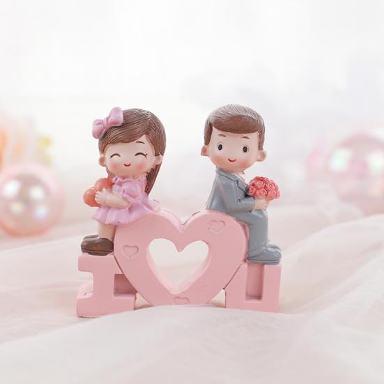 Decorative Couple Dolls Charming Add Romantic Resin Cake Topper Ornament Baking Decoration