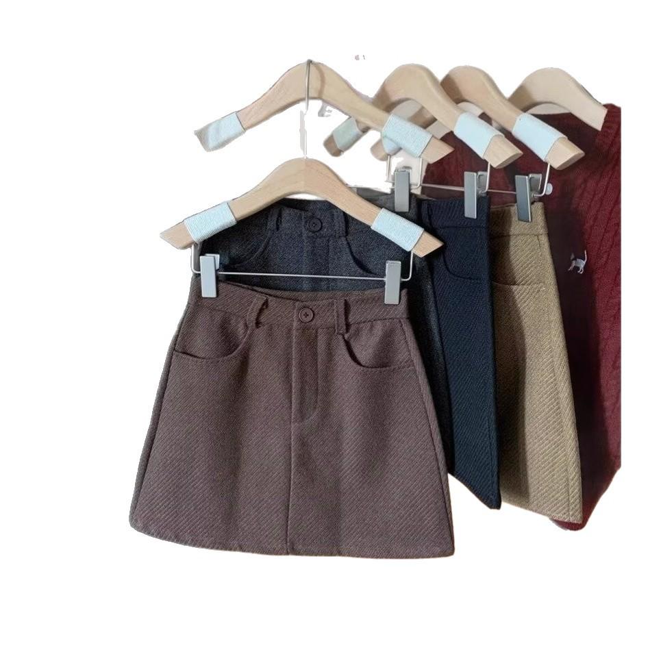 High-Waist Woolen A-Line Skirt: Anti-Light, Slimming, Versatile, Women's Autumn/Winter Commuting Skirt