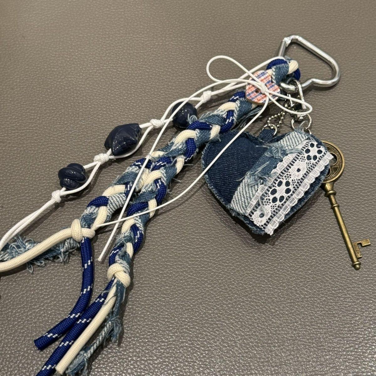 

fashion cowboy style Key buckle love heart five-pointed star Pendant Hand woven rope Backpack pendant