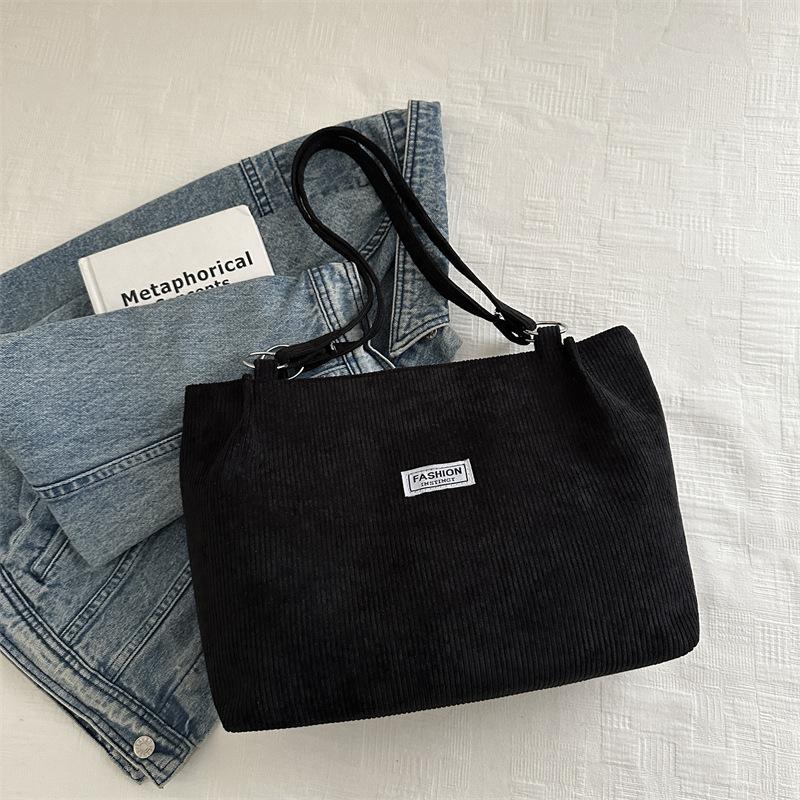 Corduroy bag women's large capacity 2025 new autumn and winter versatile casual shoulder shopping bag commuter tote bag