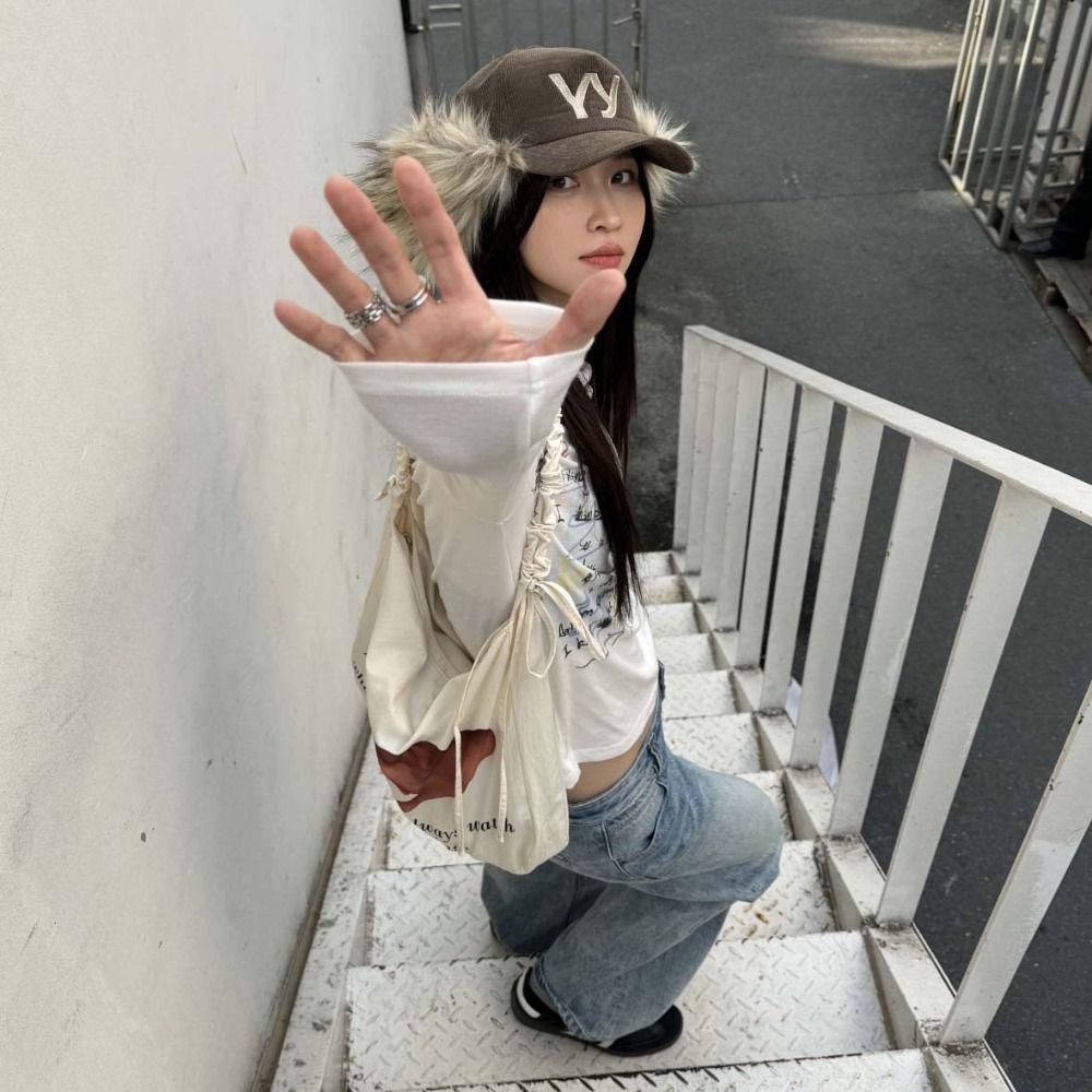 Casual Corduroy Baseball Cap Embroidered Y2k Peaked Cap Minority Feather Baseball Hat Women