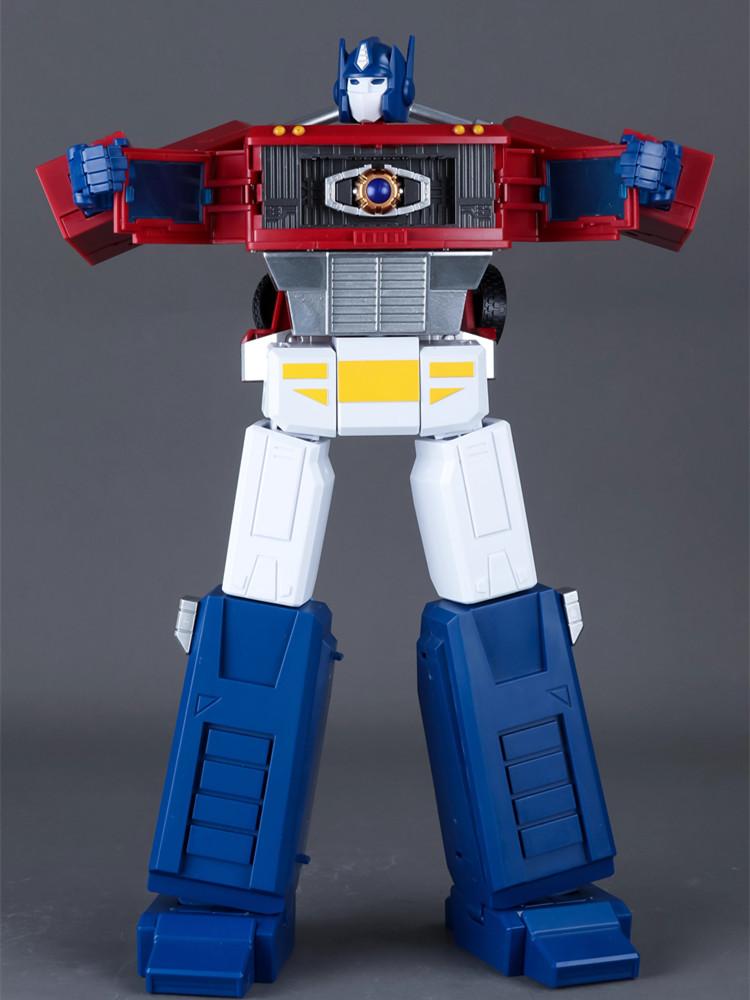 Non-Toxic 30Cm Transformable Robo Toy Masterpiece G1 Animated Version Ultra Magnus Optimus Prime Action Figure Collection Robot Gifts Toys