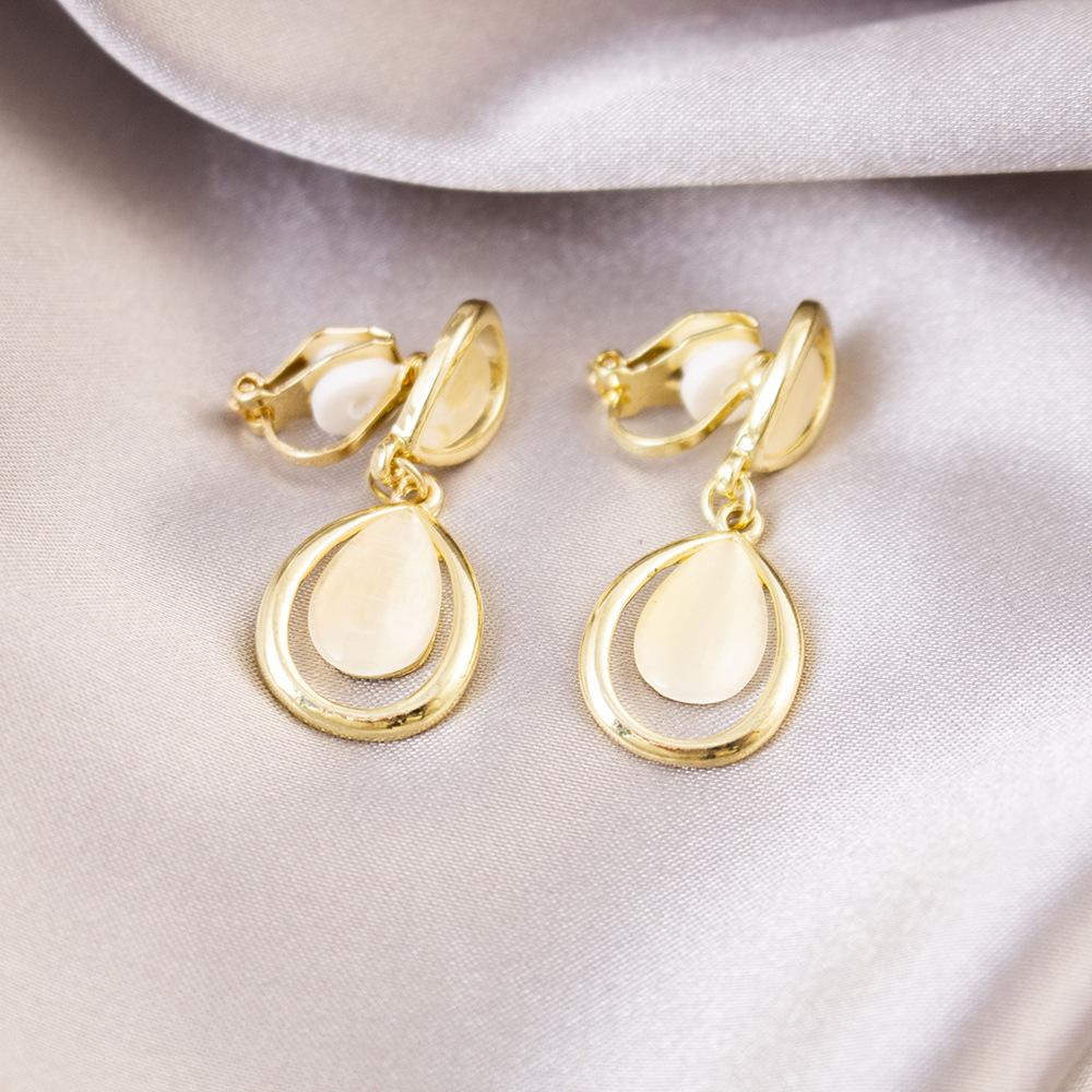 Versatile Light Luxury Ear Clips Without Pierced Ears Daily High-end Triangular Ear Clips Versatile Women's Earrings