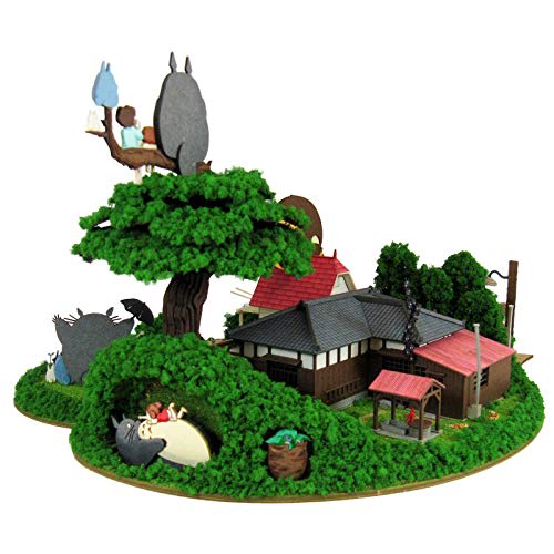 Sankei Studio Ghibli Series My Neighbor Totoro Diorama with Totoro, Paper Craft MK07-35