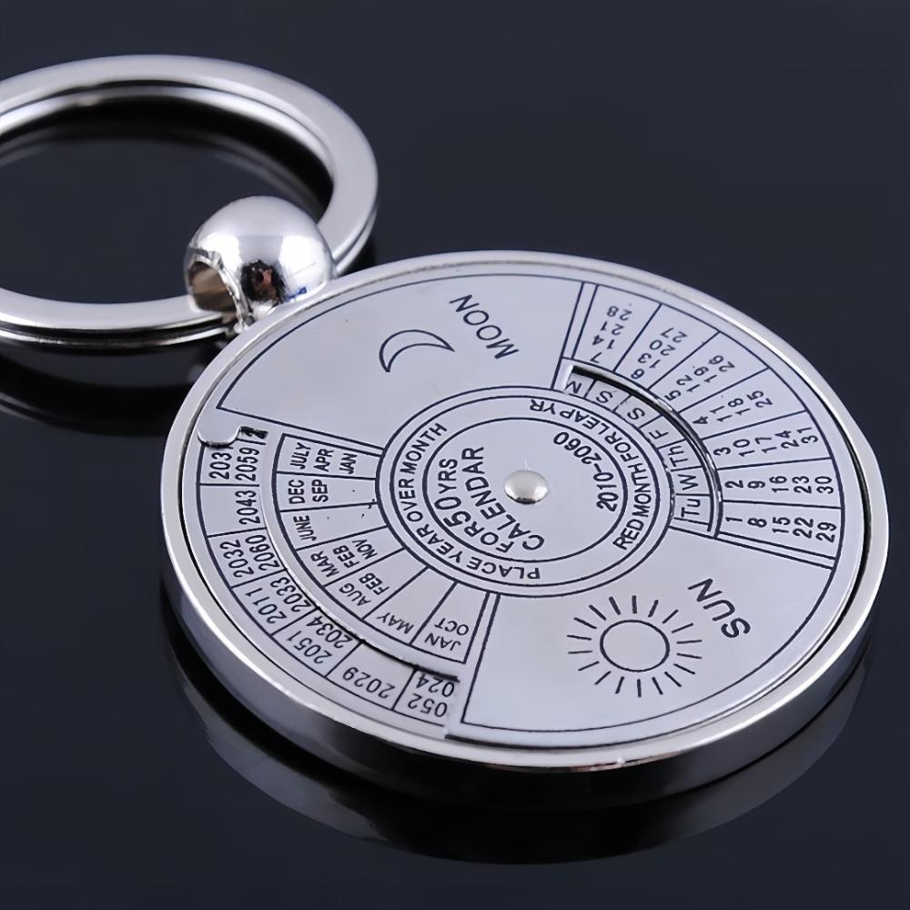 50-Jahre Ewiger Kalender Schlüsselanhänger Rund Zinklegierung Russischer Drehteller Mini Geschnitztes Metall Sonne Mond Kette Einzigartige Runde Schnalle