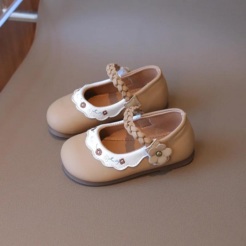 2024 Children Leather Shoes for Girls Autumn New Fashion Korean Style Sweet Soft Bottom Anti-slippery Embroidery Outside Shoes