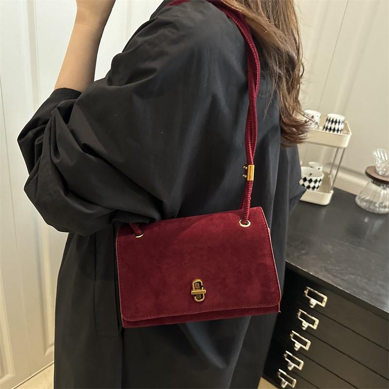 Fashion underarm bag women's autumn new trend oil wax leather shoulder bag niche simple casual women's bag