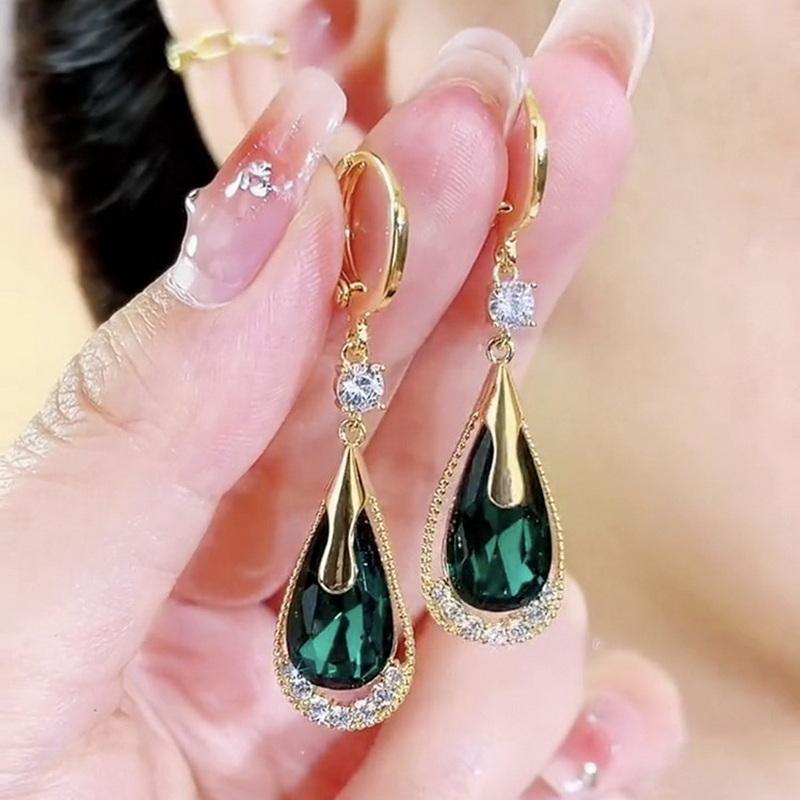 Luxury Trend Purple Waterdrop Earrings For Women Fashion Design Girls Crystal Drop Shape Earrings Party Versatile Ear Zircon