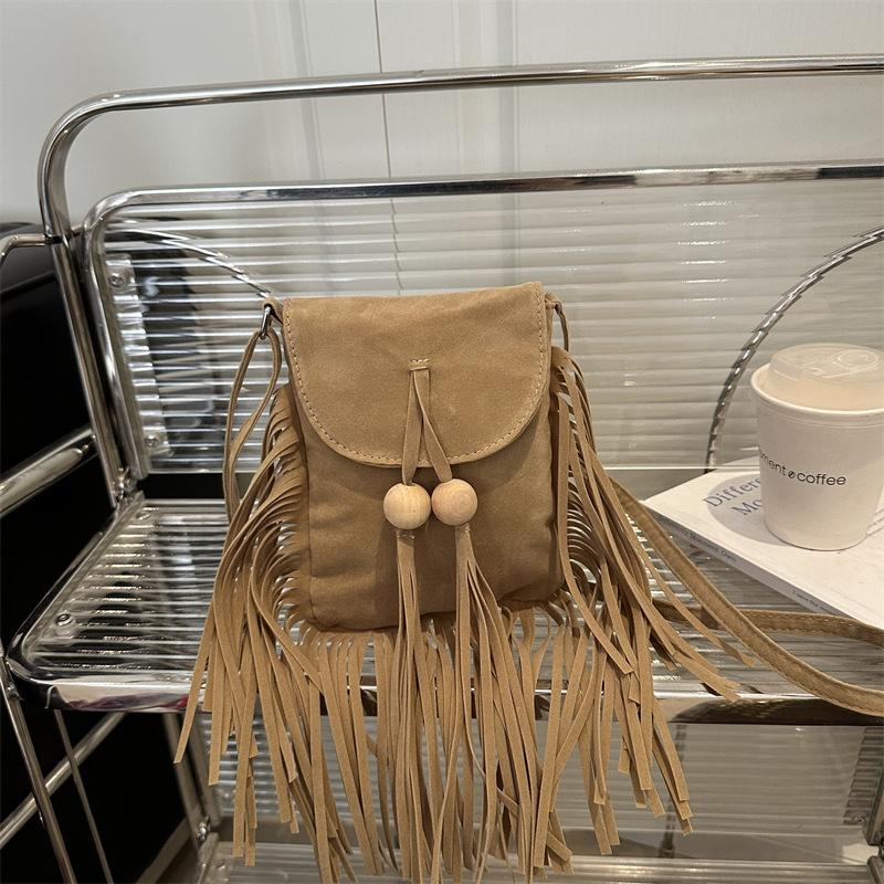 New bag, fringed bag, shoulder bag, women's retro women's bag, messenger bag, mobile phone bag.