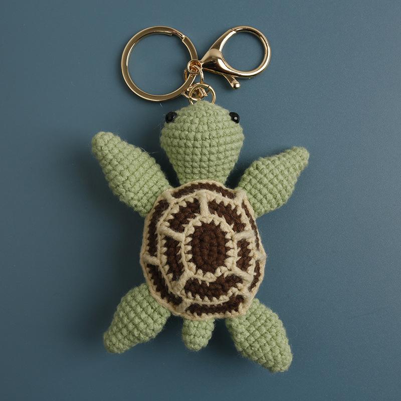 Niedlicher Ozean-Serie Häkel-Schlüsselanhänger Handgemacht Gestrickter Tropenfisch-Schlüsselanhänger Kreativer Häkel-Haifisch-Puppe-Schlüsselanhänger