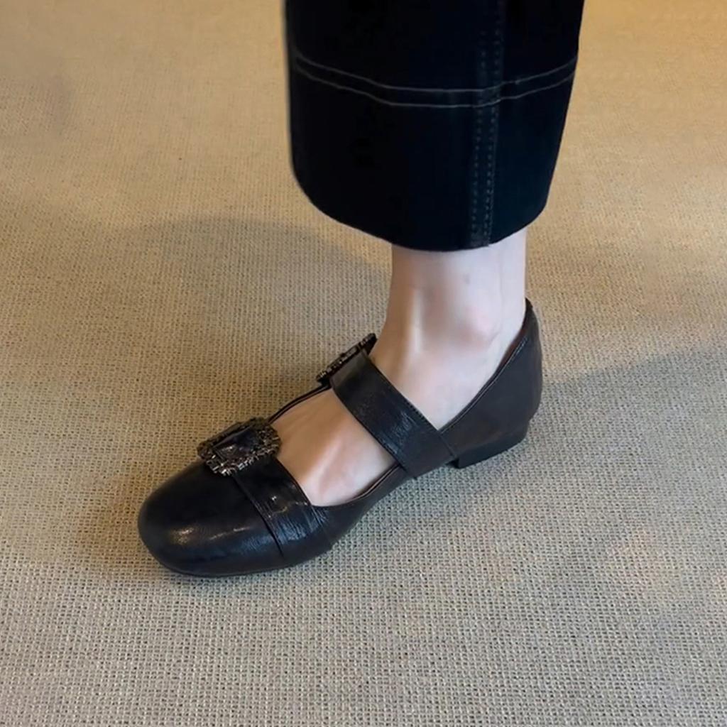 Retro round head shallow mouth small single shoes women's flat bottom one-word buckle black design versatile Mary Jane shoes