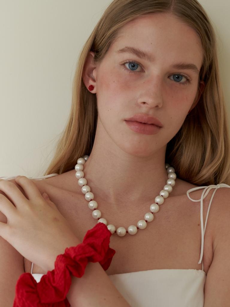 Love Me Monster Soft Medium Pearl & Beads Necklace