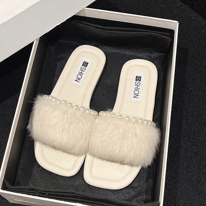 Pearl Fluffy Slippers Women's Summer Wear 2025 New Fashion Versatile Fairy Style Flat Bottom One-word Drag Sandals