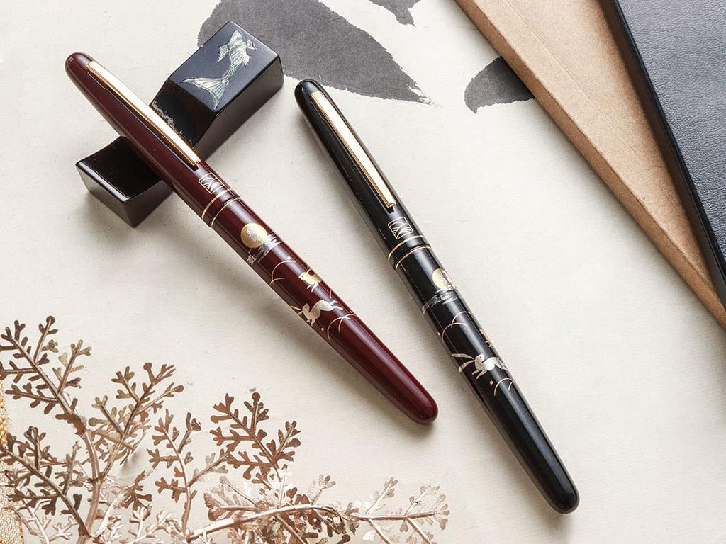 WANCHER Kuretake Modern Rabbit Fountain Limited Edition Medium Maki-e Pen, (M Nib, Black)