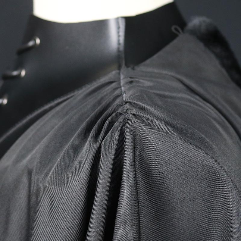 Men's Medieval Retro Solid Hooded Shawl Cloak for Halloween and Christmas.