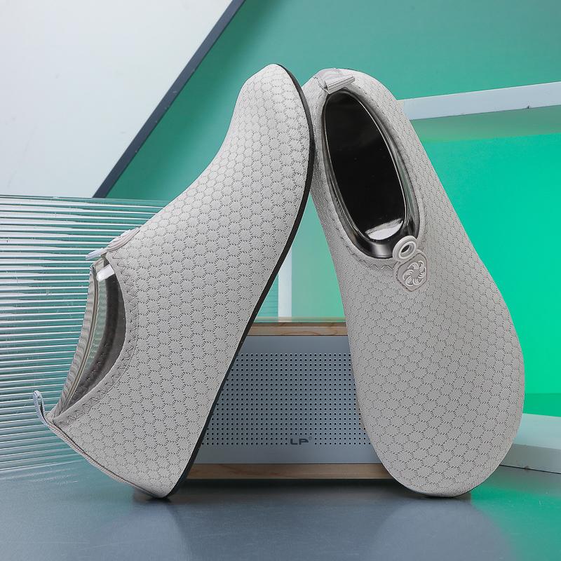 New Design Sneakers Mens Breathable Slip on Mesh Flats Lightweight Casual Walking Shoes Leisure Cool Loafers Hollow Out Sandals