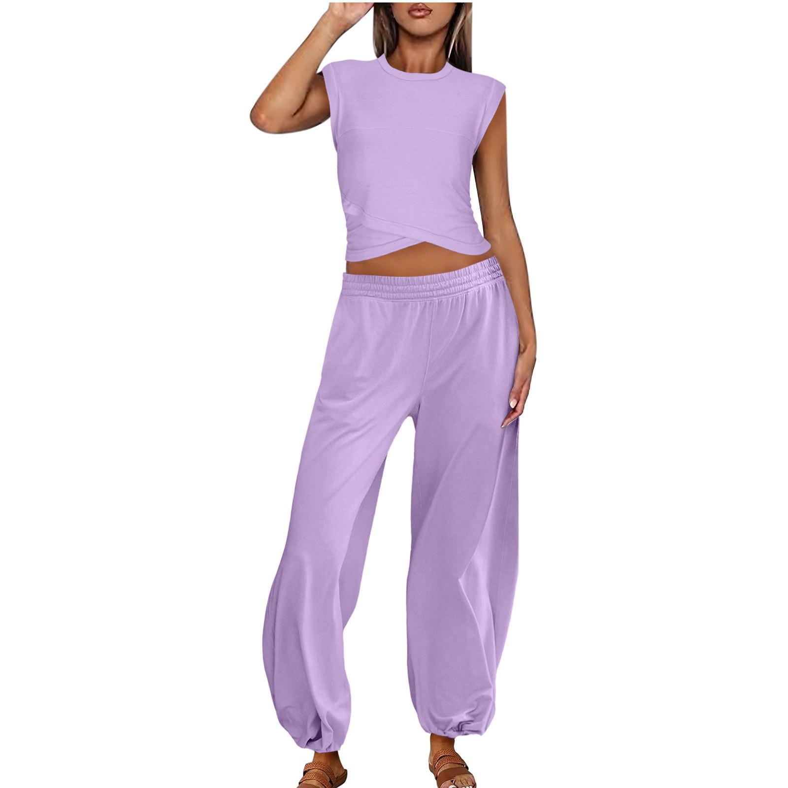 

Комплекти з 2 предметів для жінок. Повсякденне літнє вбрання для жінок. Укорочені спортивні штани. Відповідні набори. L