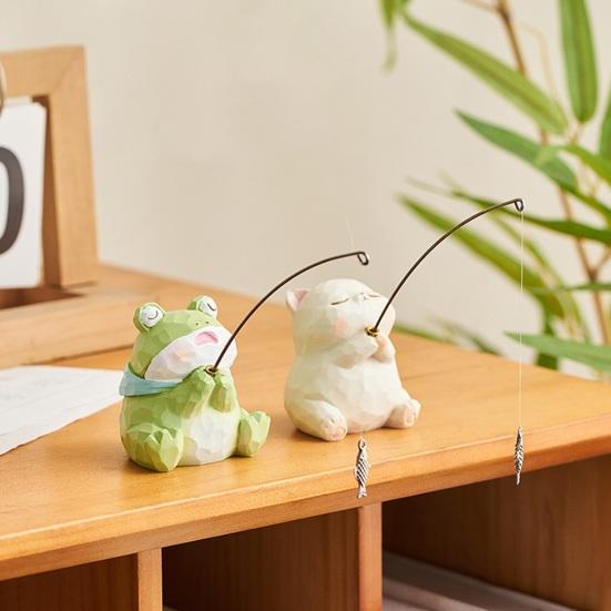 Bear Fishing Figurine Resin Animal Fishing Ornament Aquarium Car Dashboard Decoration Stress Relief Desk Office Decor