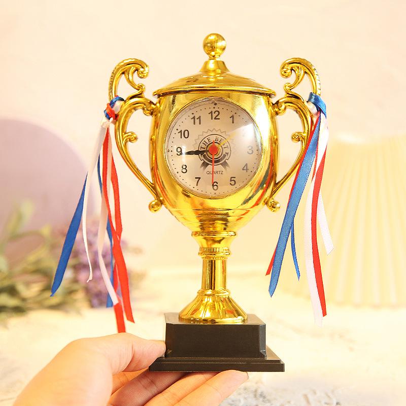 Cross-Border Overseas Trophy Bedside Alarm Clock: Study & Holiday Gift for Kids