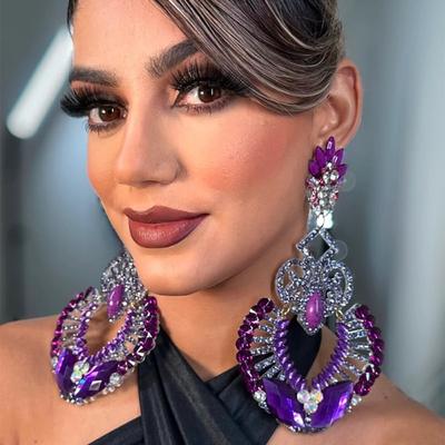 Boucles d'oreilles exagérées de reine mode personnalisée boucles d'oreilles strass flash défilé accessoires polyvalents boucles d'oreilles