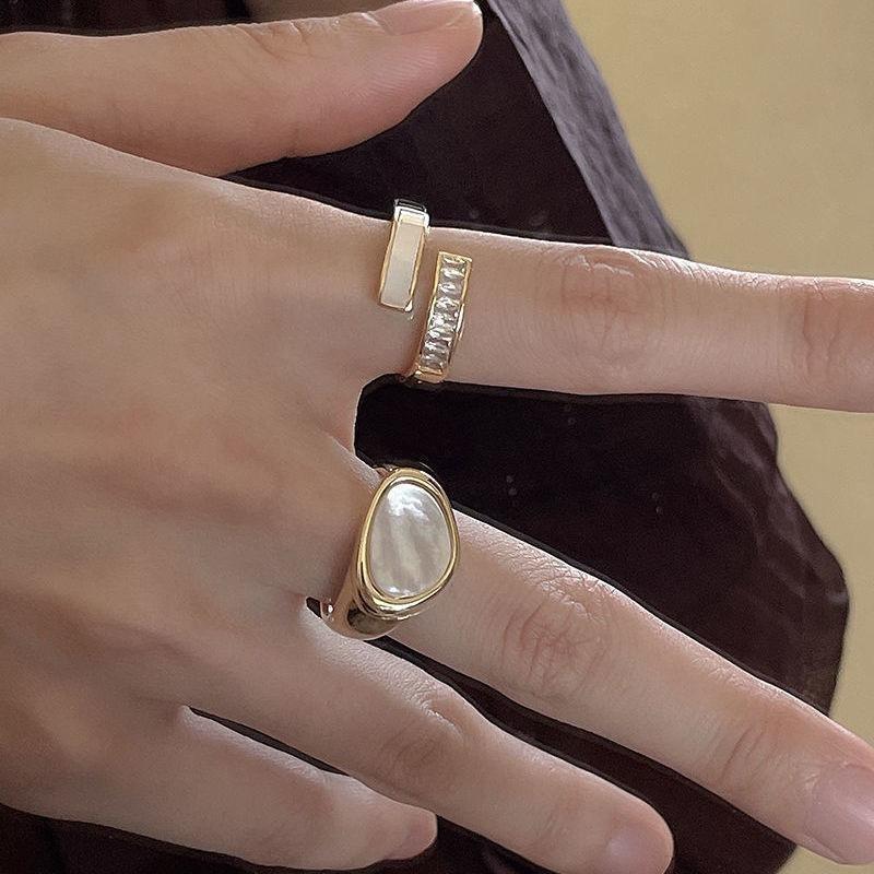1 Pezzo Anello Colorato Smalto Design per Donne Sofisticato Minimalista Lusso Statement Moda Fascia