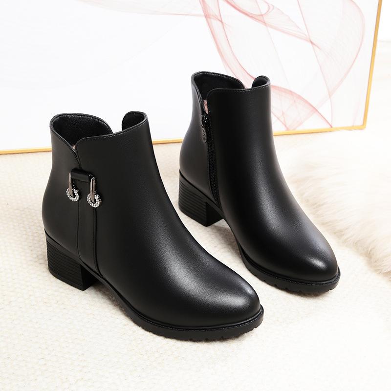 Women's thick-heeled short boots, autumn and winter new single boots, soft leather and velvet leather shoes