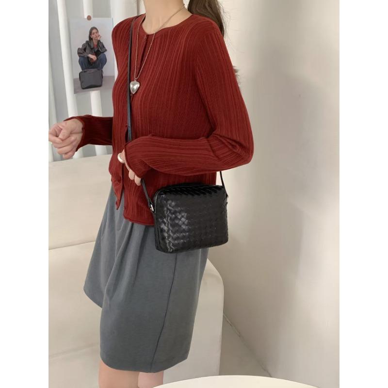 Ručně vyráběná dámská luxusní tkaná crossbody taška přes rameno z hovězí kůže