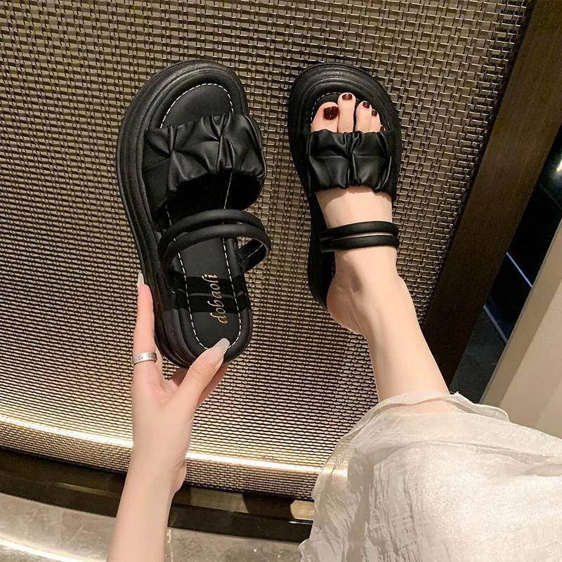 2024 Summer Beach Sandal Woman Luxury Med Clogs With Heel Female Shoe Two Weare All-Match Retro Medium Comfort New Outside Thick