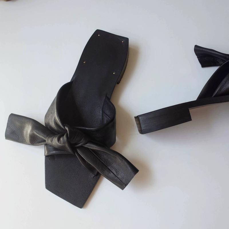Cowhide version~ niche cross bow square head slippers women's outer wear summer flat bottom low heel one word sandals