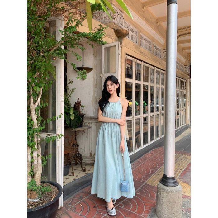 French sweet sleeveless neck sling dress women's summer new small seaside vacation dress