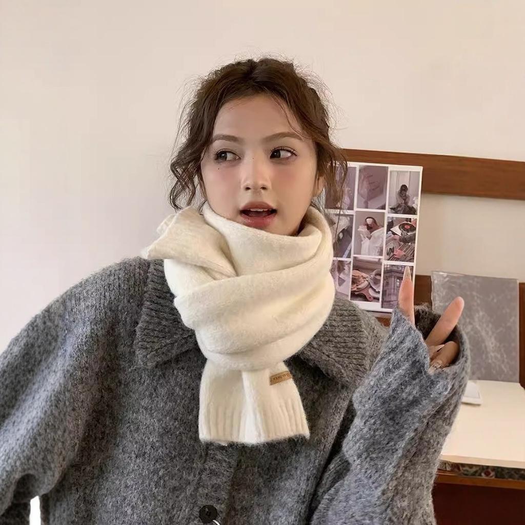 New solid color imitation cashmere scarf women's winter thickened warm versatile advanced sense age reduction cold scarf tide