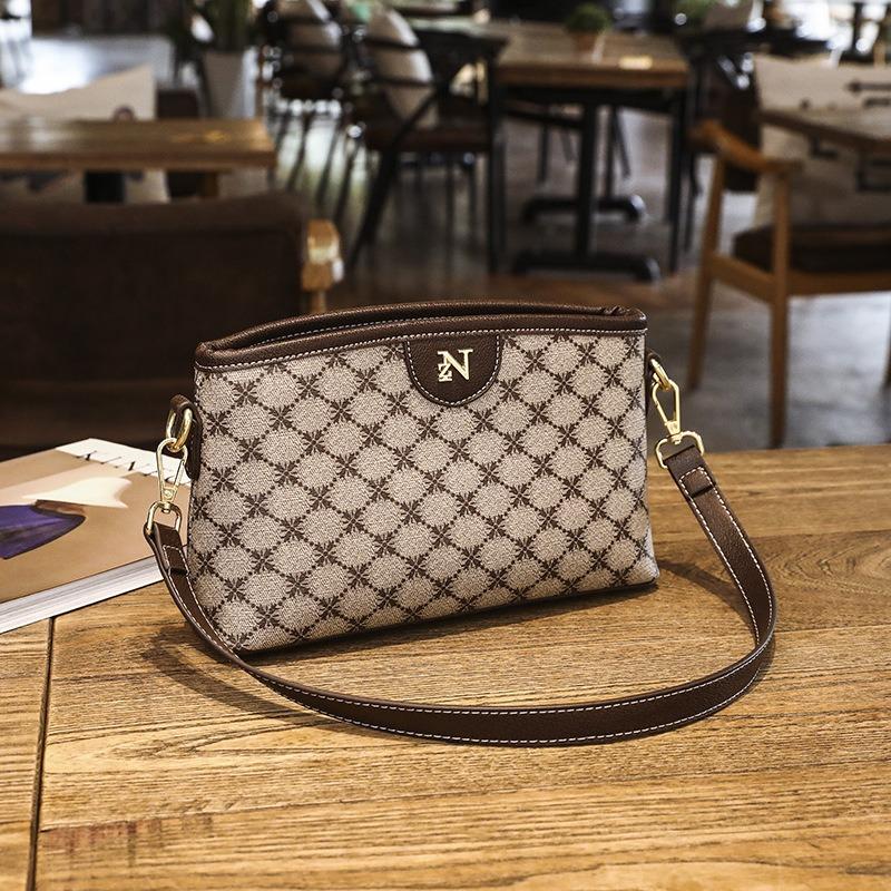 New diamond design high-end women's bag retro style underarm handbag casual versatile shoulder messenger bag