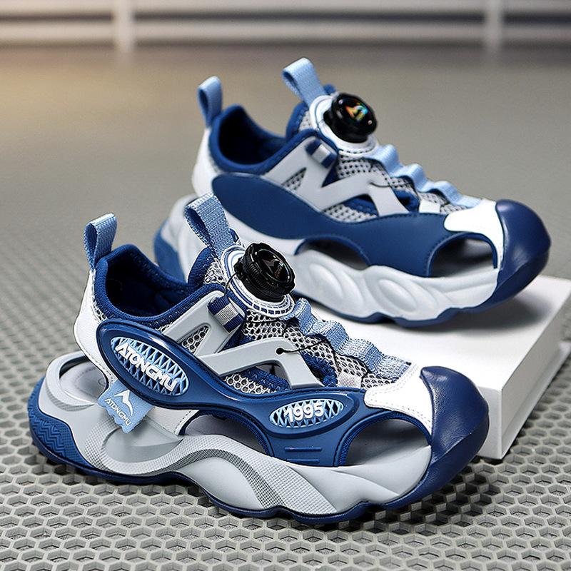 Boys Baotou Sandals Summer 2025 New Sports Beach Shoes Medium Older Boys Soft Sole Non-slip Children's Sandals