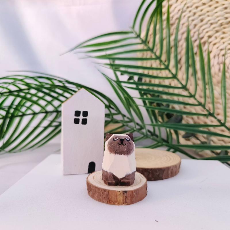 Desktop Accessories Mini Wooden Animal Figurine Painted Cute Kitten Sculpture Creative Cat Dog Statues Birthday Holiday Gift