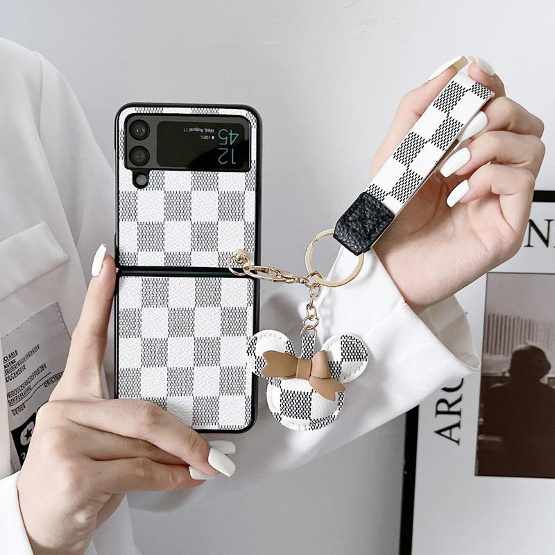 Chessboard Folding Screen Clamshell Mobile Phone Case For Samsung Zflip4 Bow Tie Mouse Pendant Portable Rope