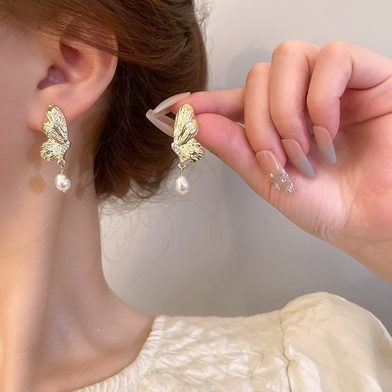 Brincos de Borla Pérola Sense Premium Agulha de Prata Celebridade Elegante Moda Brincos de Temperamento Brincos Longos de Diamante Flash de Luxo Leve Mulheres