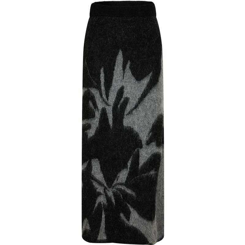 Annacoco Retro Camellia Jacquard Knit Long Skirt