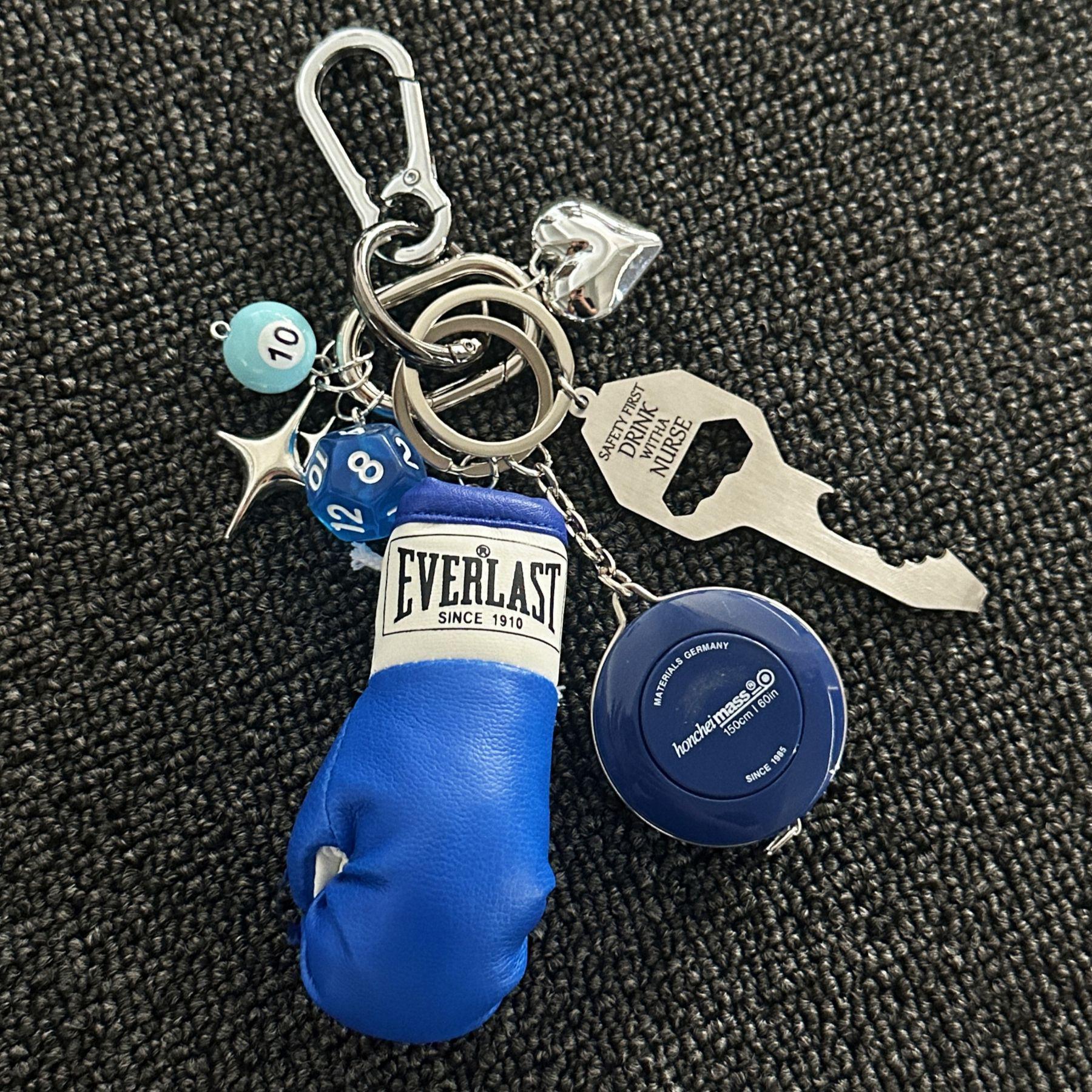 Высококачественный металлический брелок-звезда овальной формы с карабином