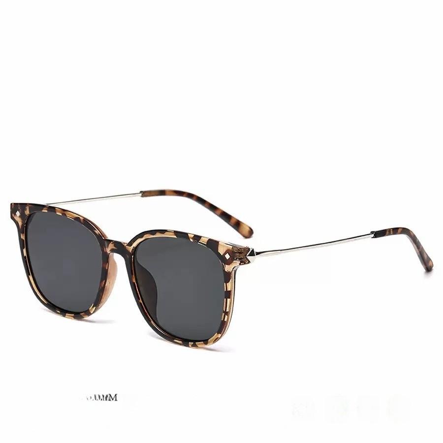Uv400 Square Sunglasses For Driving With Pc Lenses And Metal Frame For Fashion Enthusiasts