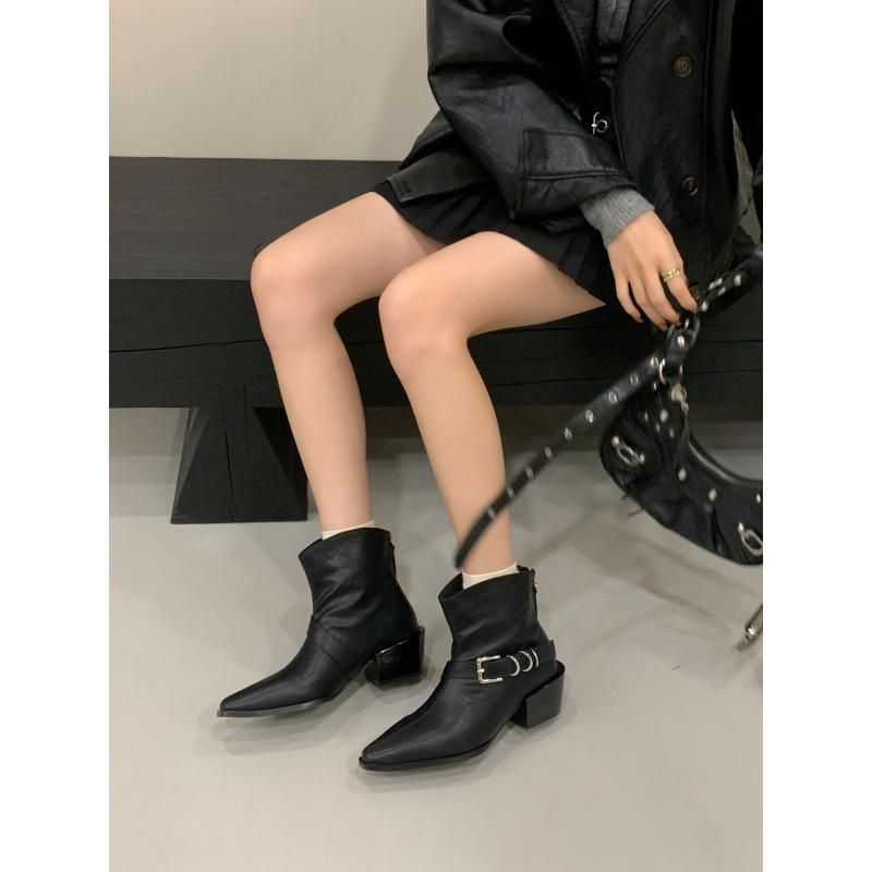 2025 new retro square head thick heel simple British style fashion versatile metal button Martin boots women