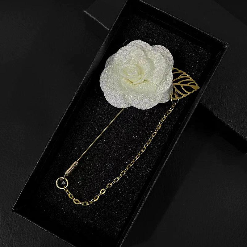 Broșă Roz Costum Bărbați: Floare din material textil coreean cu ac de lanț accesoriu