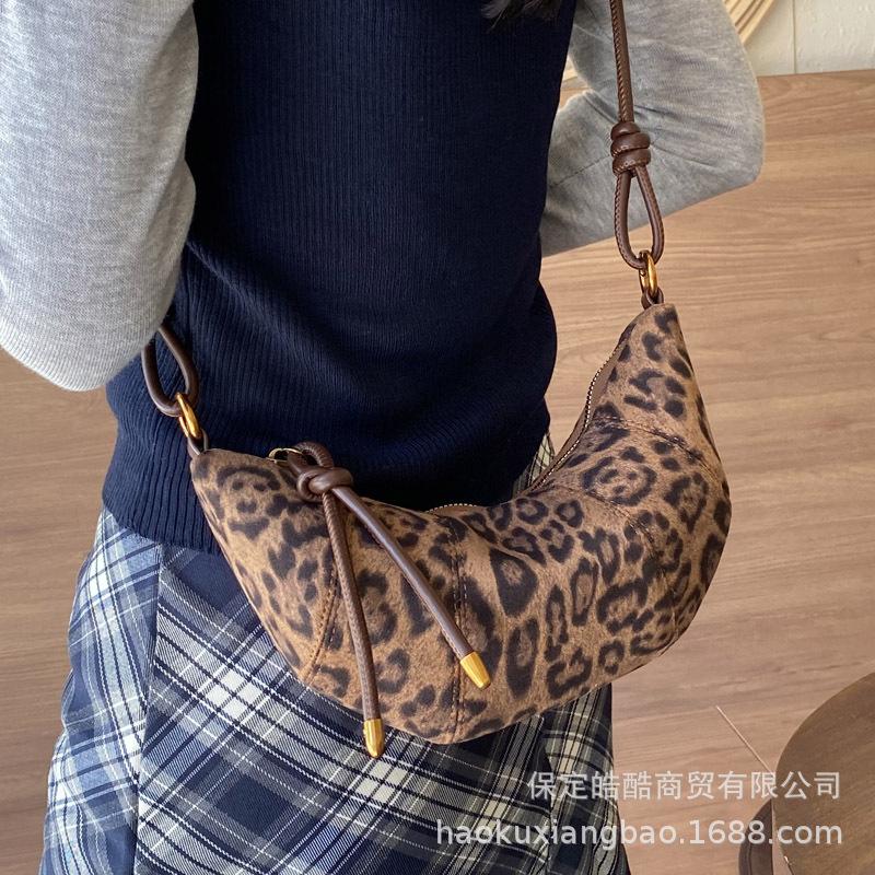 Niche Design Leopard Print Croissant Bag Women's 2025 New Spice Girl Style Dumpling Bag Women's Shoulder Crossbody Small Bag