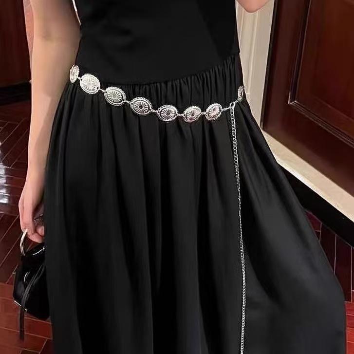Retro Metal Chain Waist Accessory for Women - Simple European and American Style